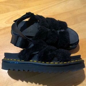 Dr Martens Fluffy Sandals